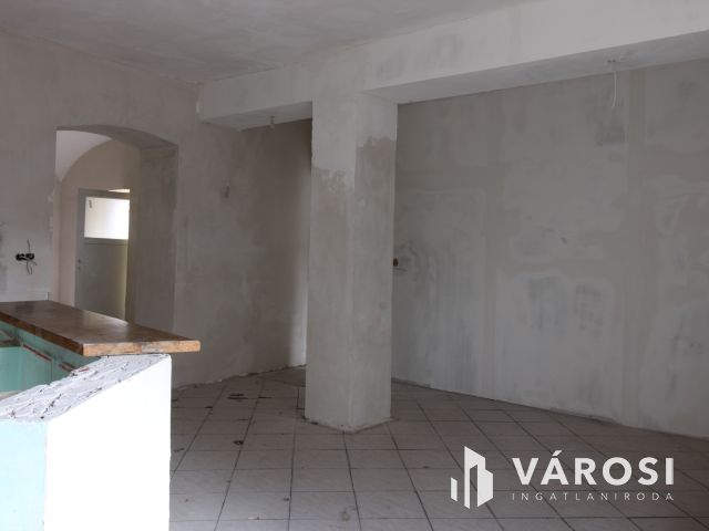Családi okok miatt sürgősen eladó!