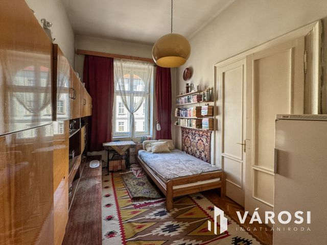 Nagypolgári iroda vagy magánrendelő Miskolc belvárosában