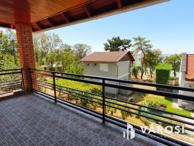 Csodálatos panoráma és nyugalom a magasparton